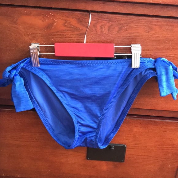 Betsey Johnson Swim Royal Blue Ruffle Two Piece Swimsuit, Size Medium - Picture 4 of 16